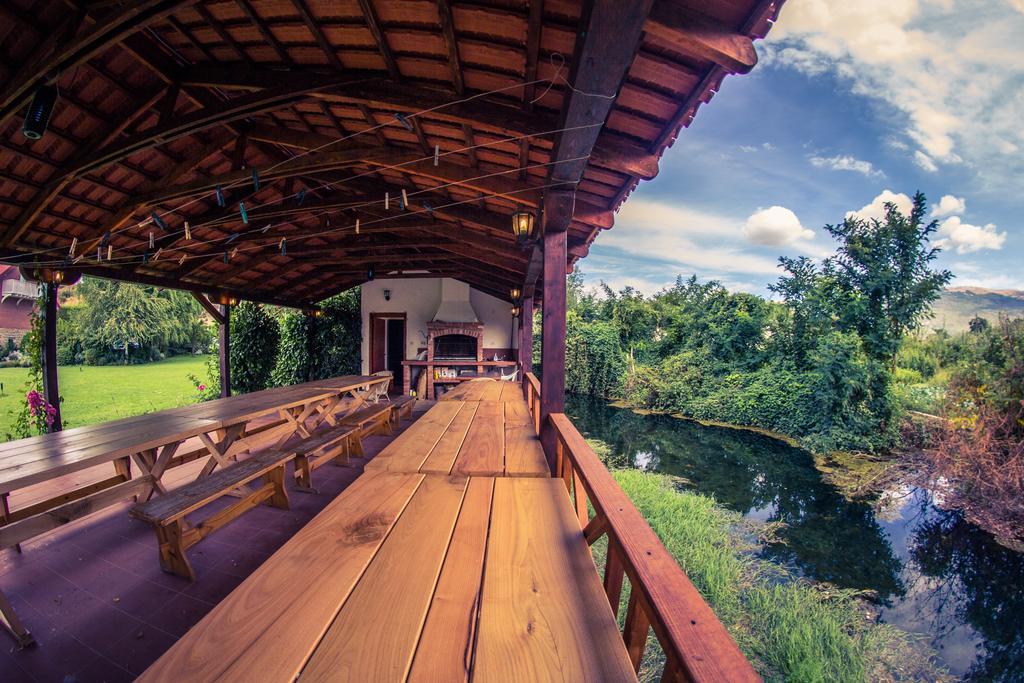 Oaza Inn โอครีด ภายนอก รูปภาพ